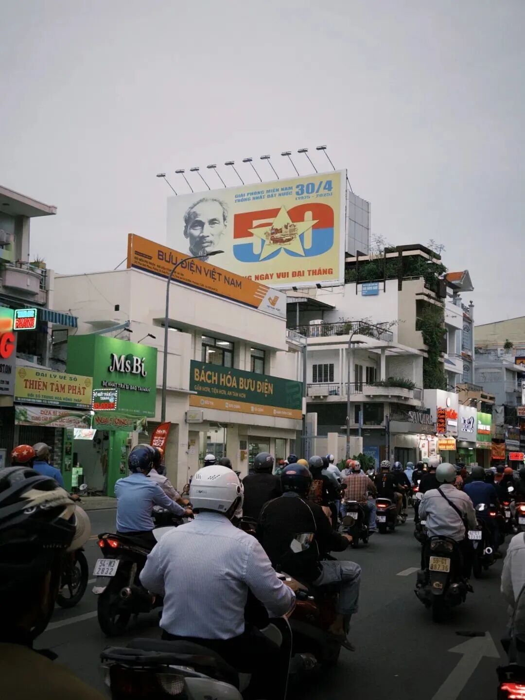 免签国这么多，中产还够用吗？