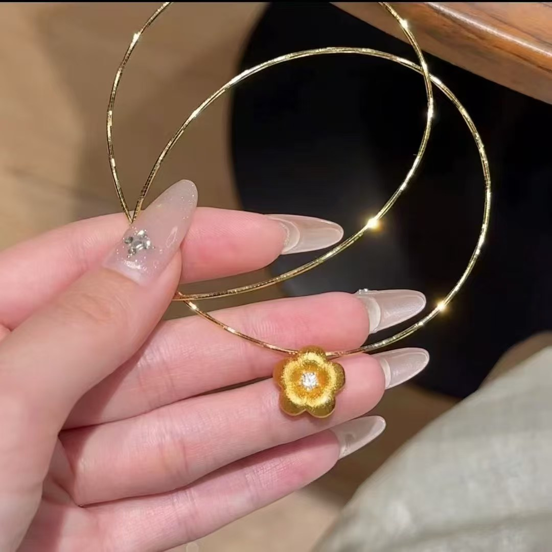 最低十几元，金价狂飙下，年轻人盯上了“次抛黄金”