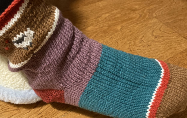 对抗龙虾FOMO ，年轻人拿起了编织针