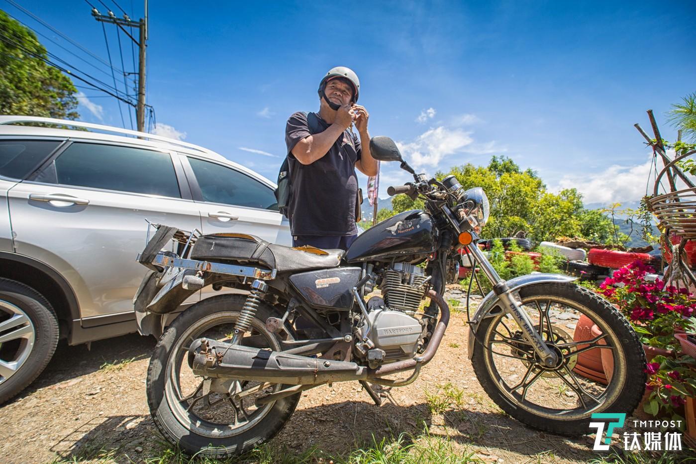 赛德克长老。台湾南投雾社，赛德克族长老和他的机车，《赛德克&bull;巴莱》讲述的就是他们部落的历史故事。