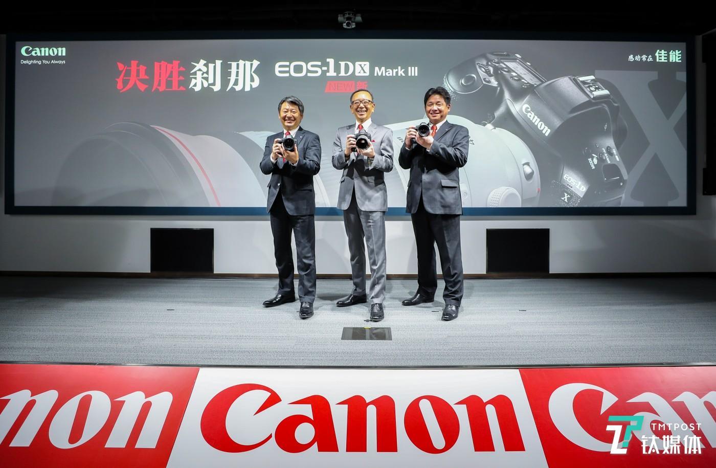 佳能发布EOS-1DX iii