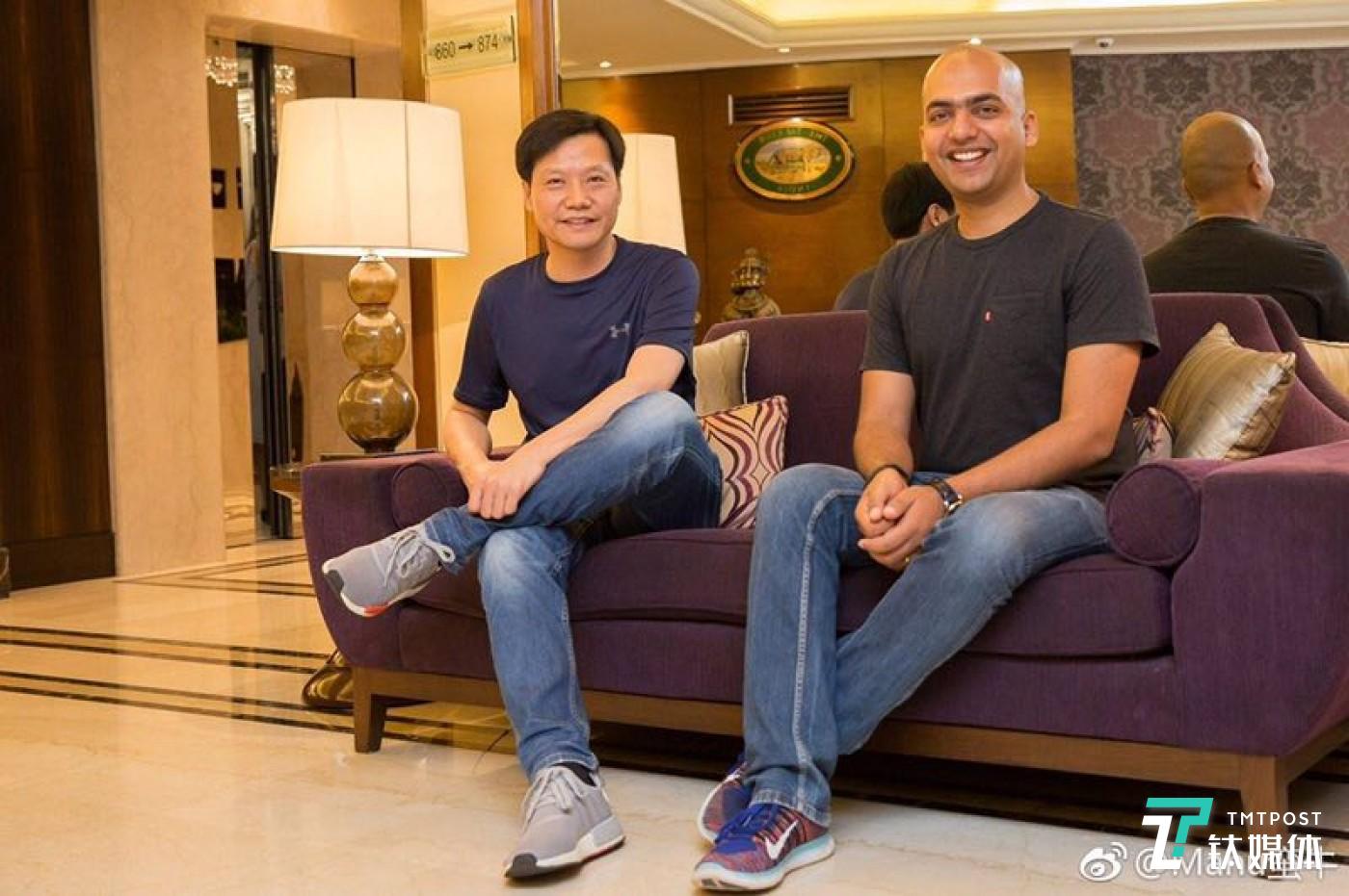 雷军与马努在印度合影