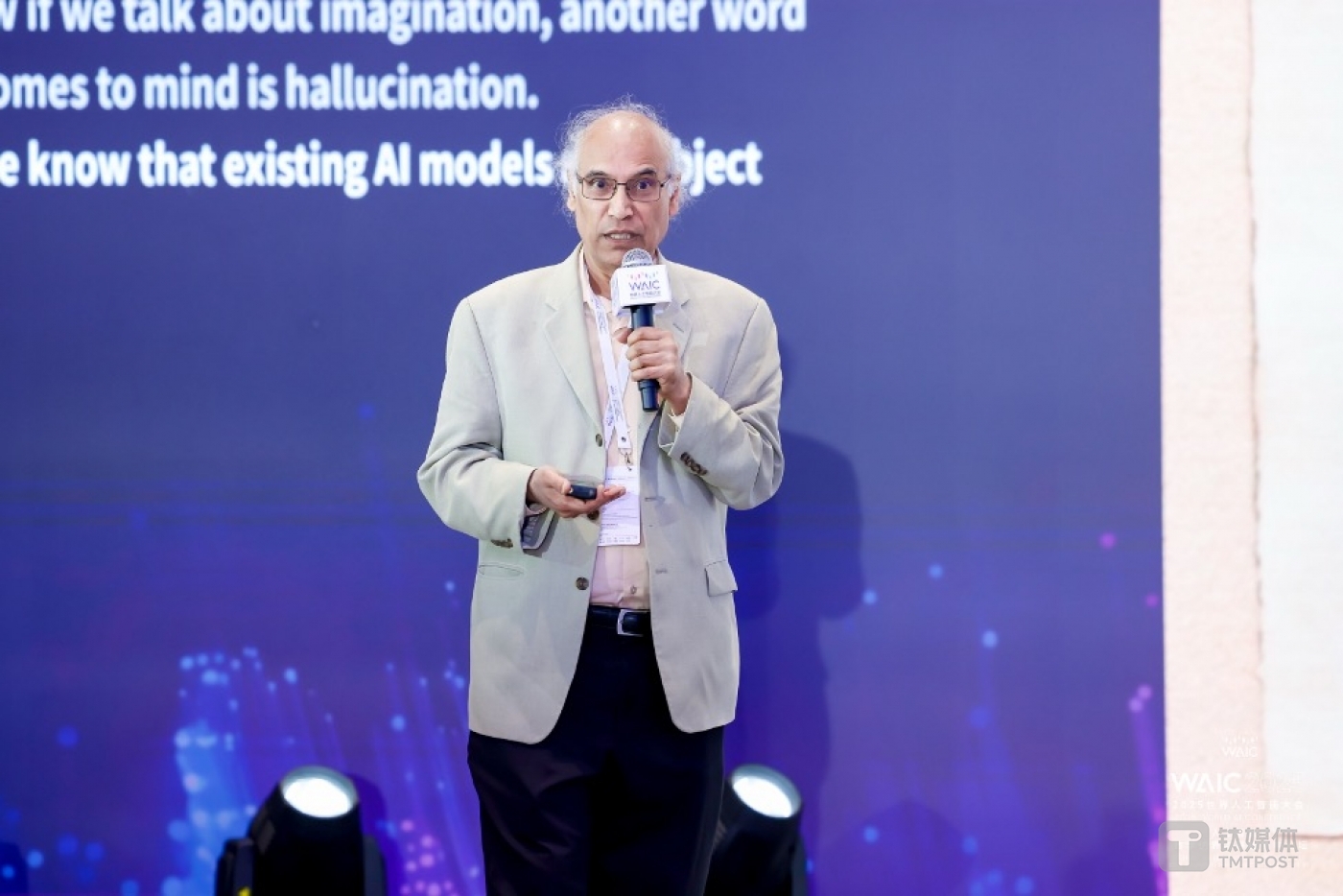 当 AI 与数学在上海相遇：2025 WAIC背后的智慧革命