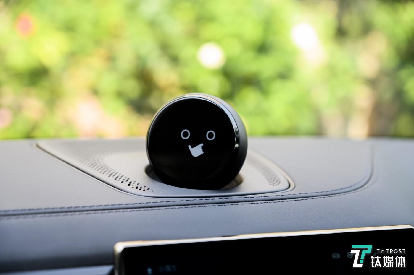 会摇头的nomi,能换电池的车,蔚来es6深度试驾 | 钛度实验室 - 脉脉