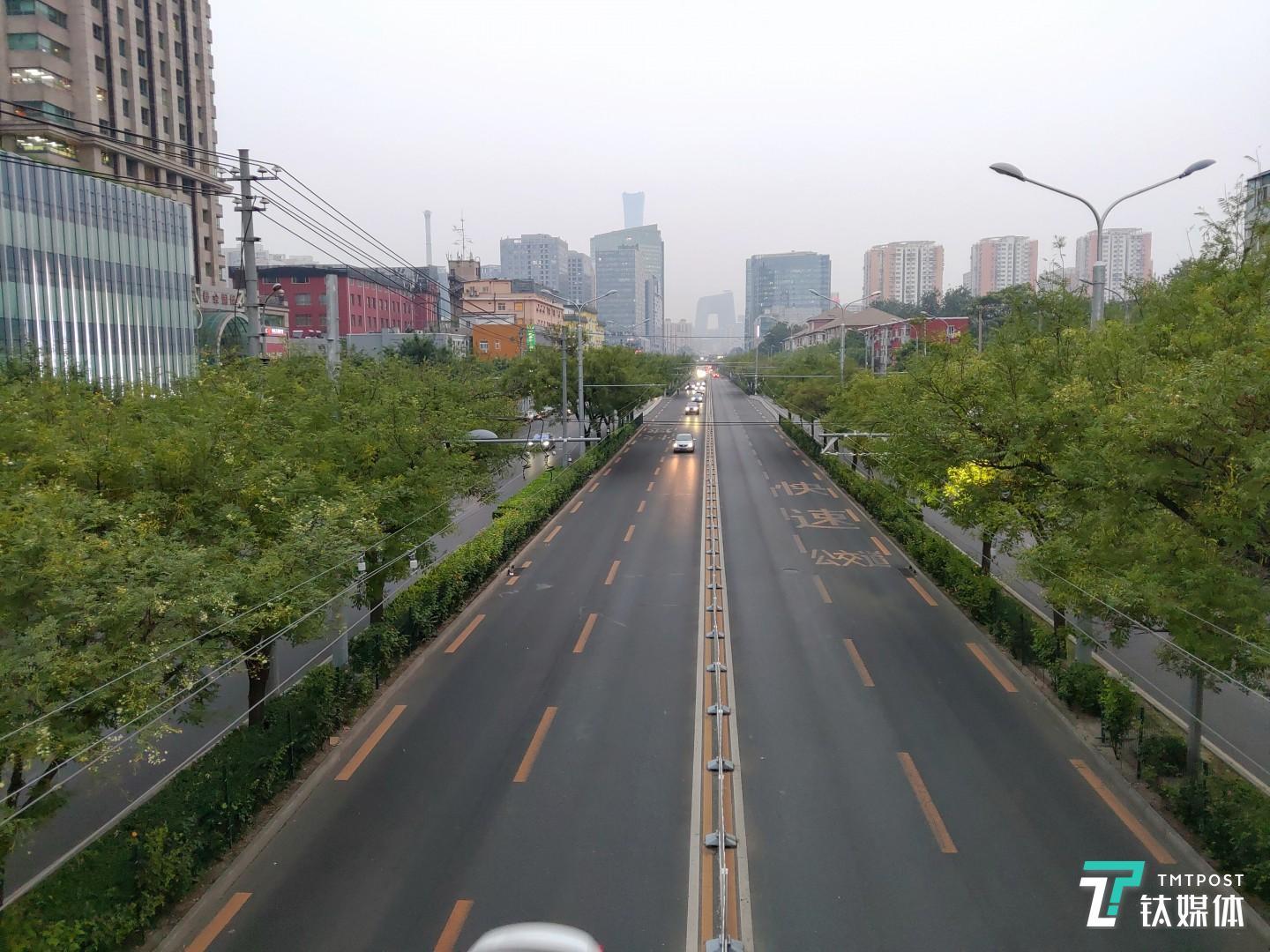 焦距:4.25mm 光圈:f/1.7 快门速度:1/s ISO: