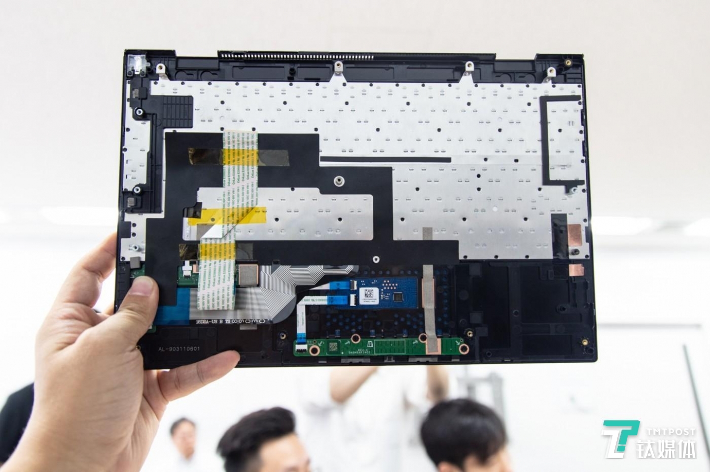 VAIO SX12内部设计