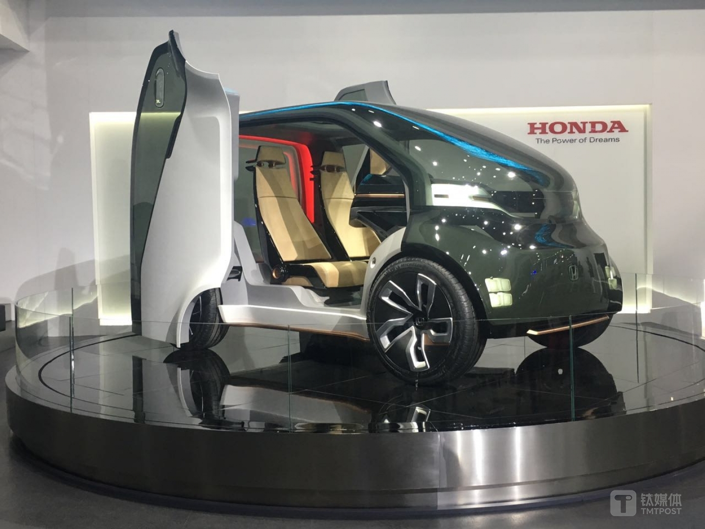 电动概念车Honda NeuV