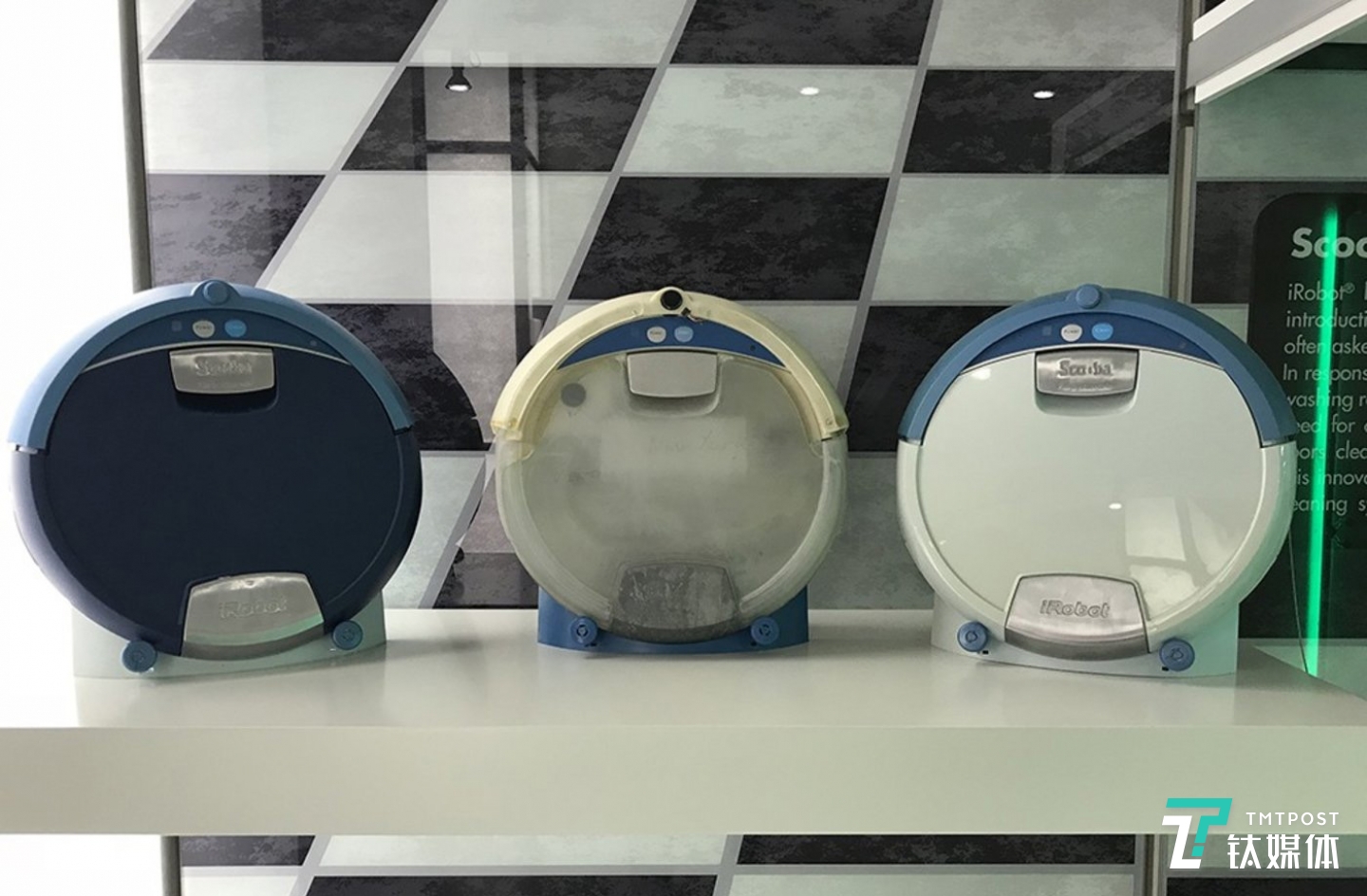 早期的几代 Roomba