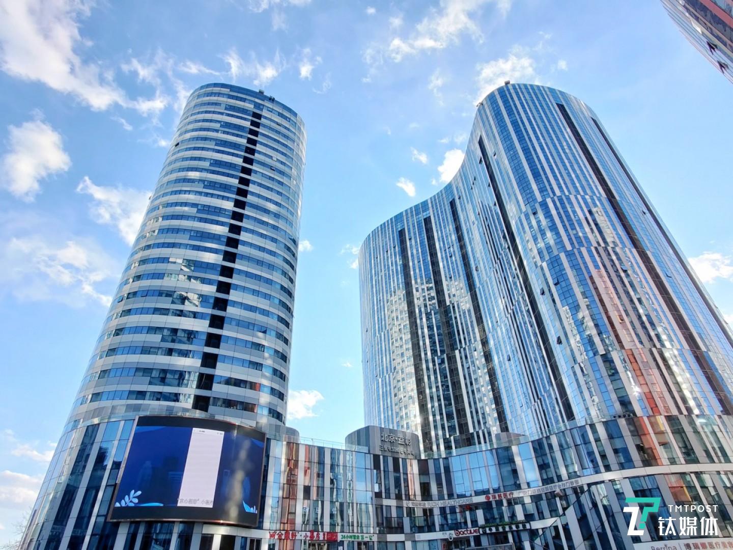 更多样张 焦距：mm 光圈：f/ 快门速度：1/s ISO: