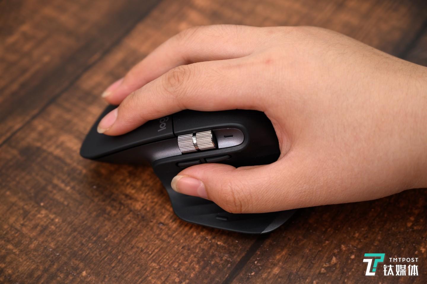 良好的贴合与支撑感