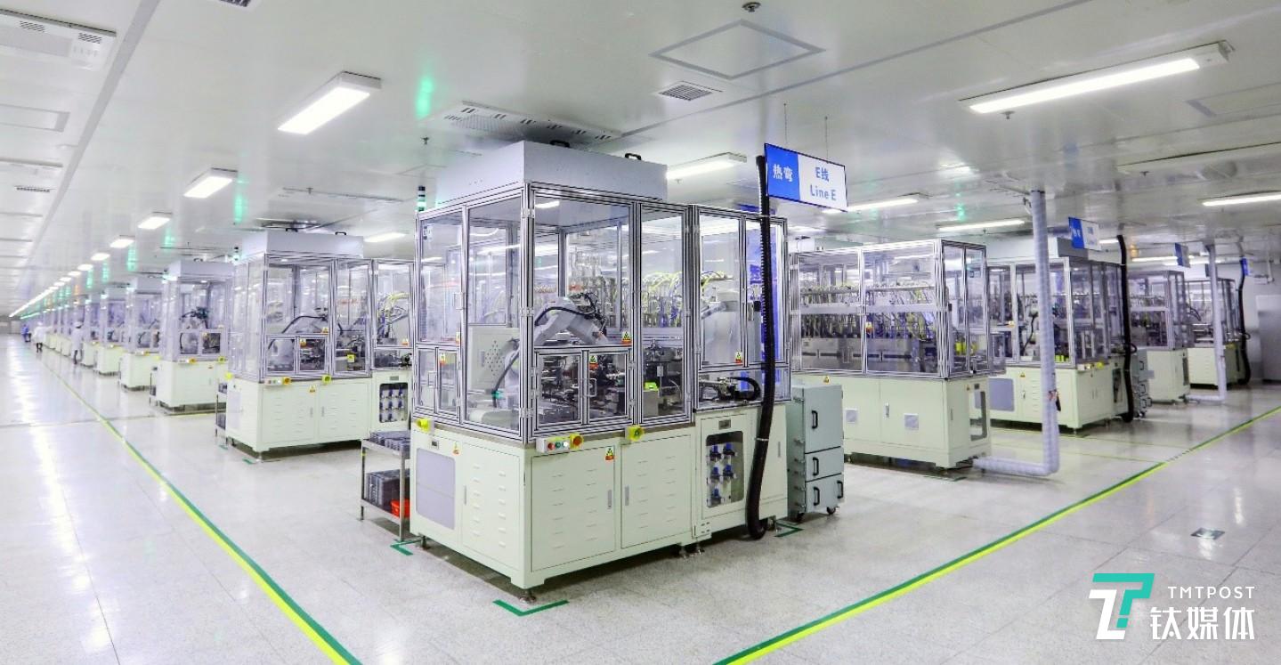 玻璃3D热弯车间