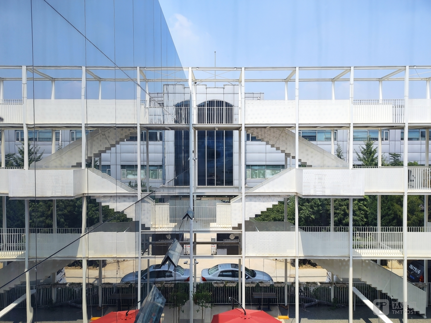 焦距：5.58mm 光圈：f/1.8 快门速度：1/1000 ISO：99