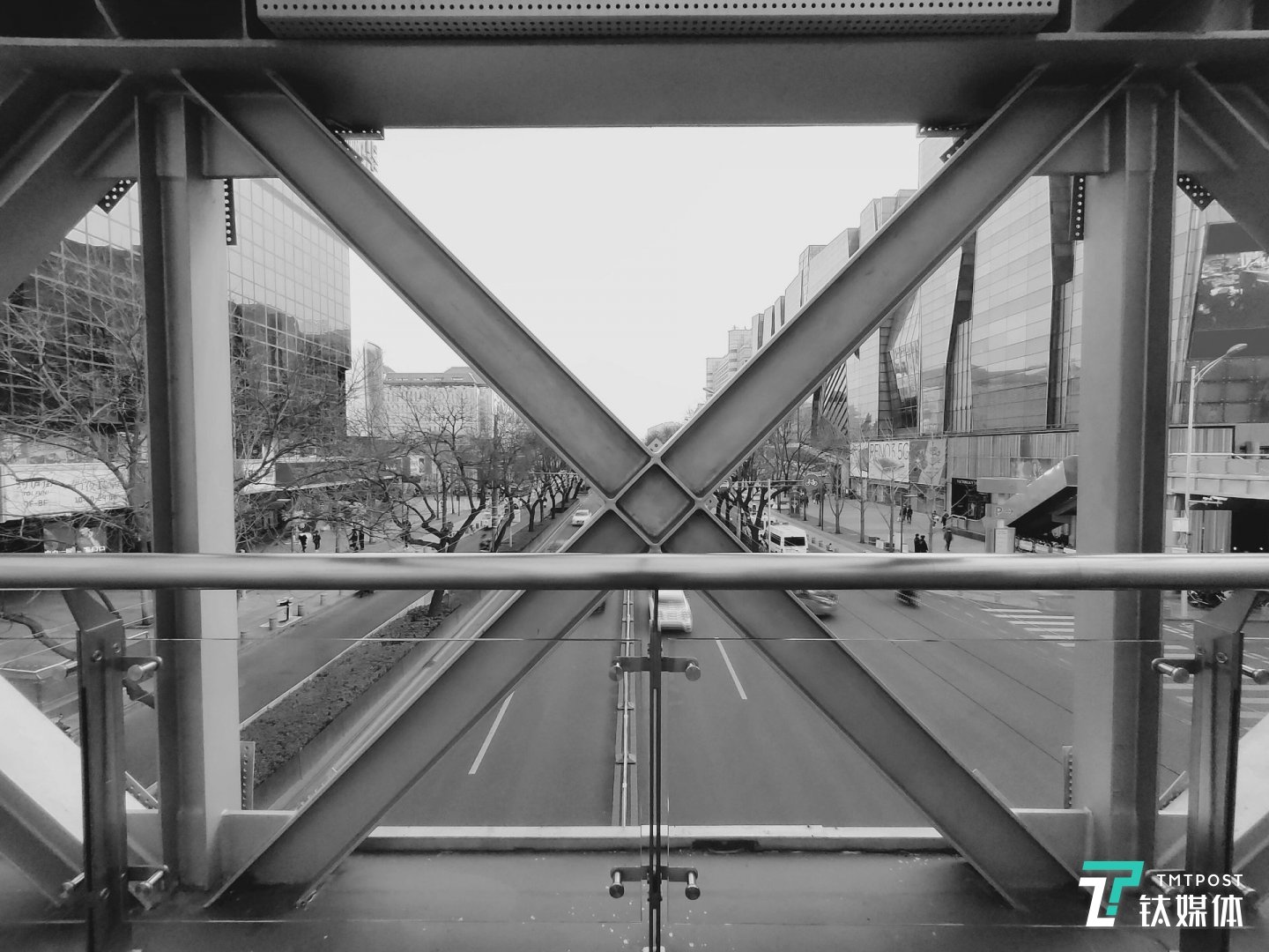 更多样张 焦距:1.66毫米 光圈:f/2.3 ISO:160 快门:1/100