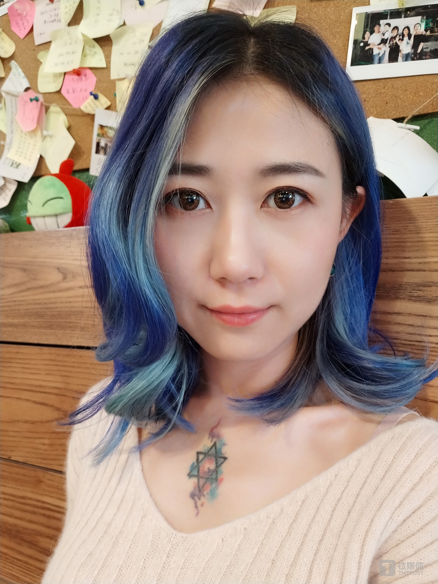造型完2小时后，经历了大风的洗礼依旧坚挺