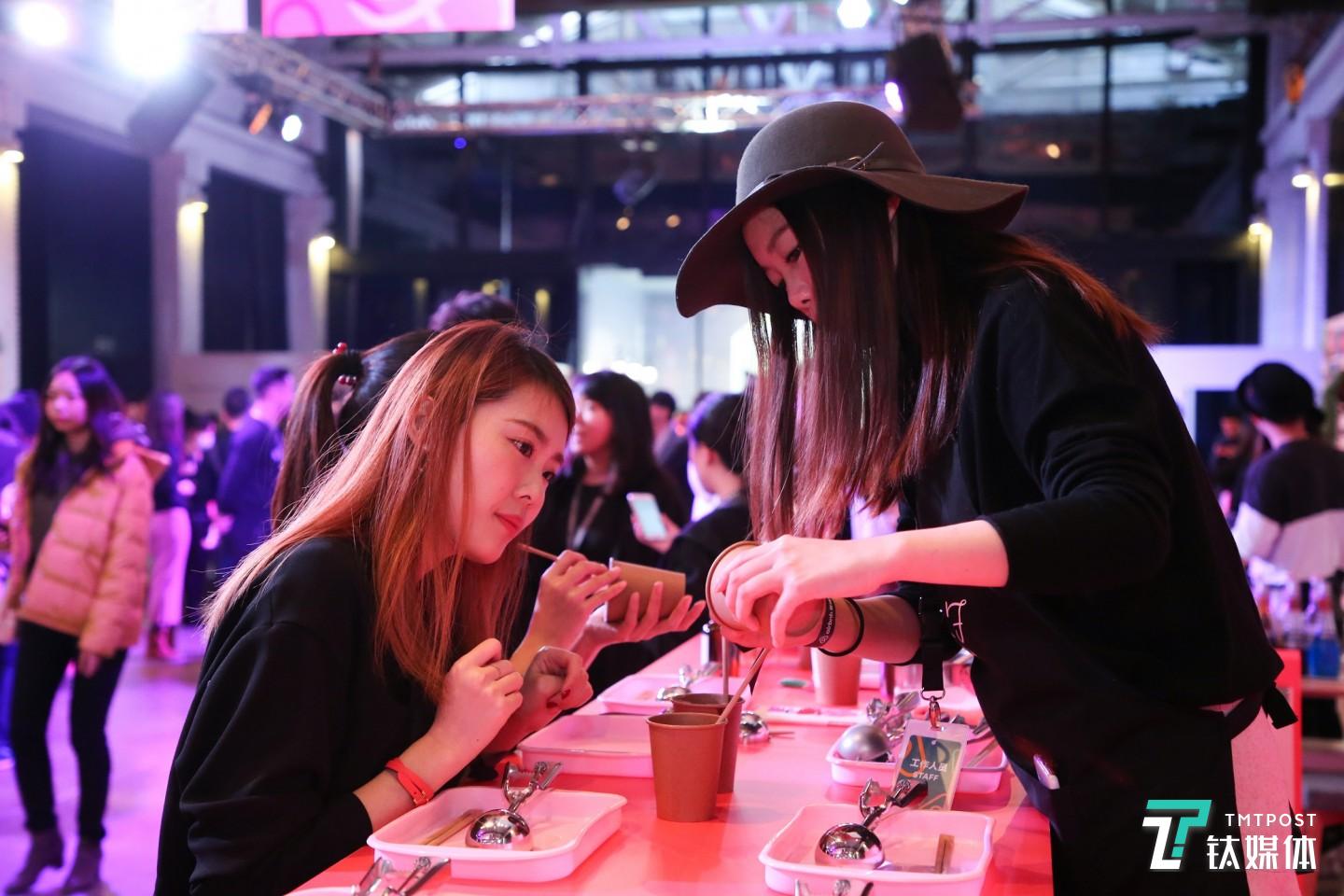 Airbnb在平台力推的新业务&ldquo;体验&rdquo;