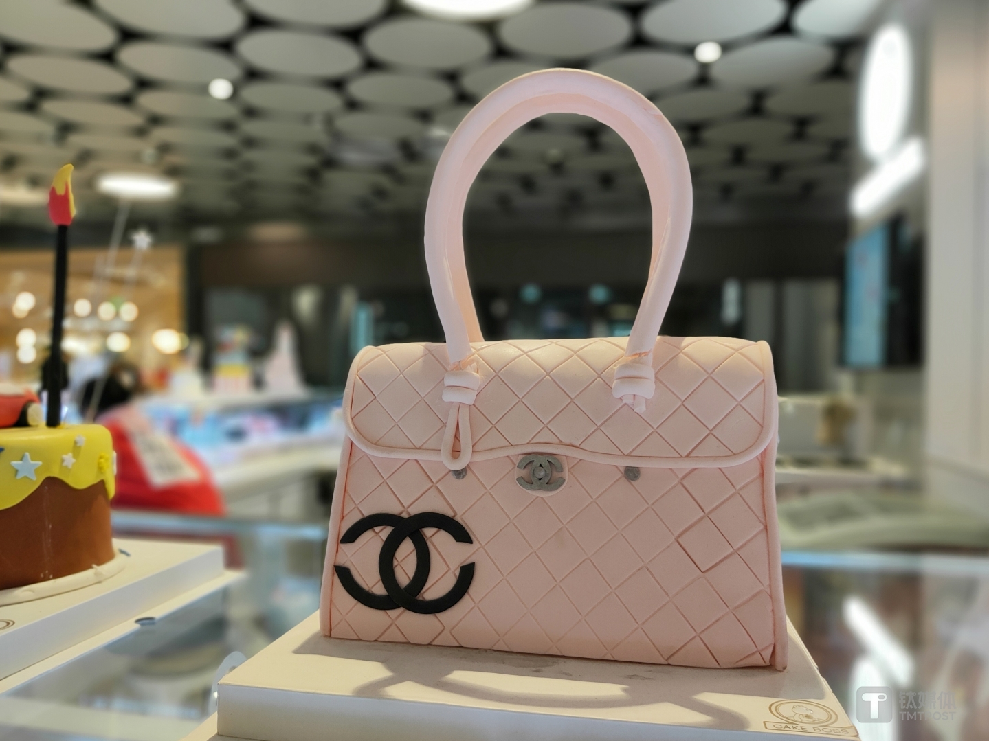 更多样张  焦距：2.09mm 光圈：f/2.2 快门速度：1/s ISO: