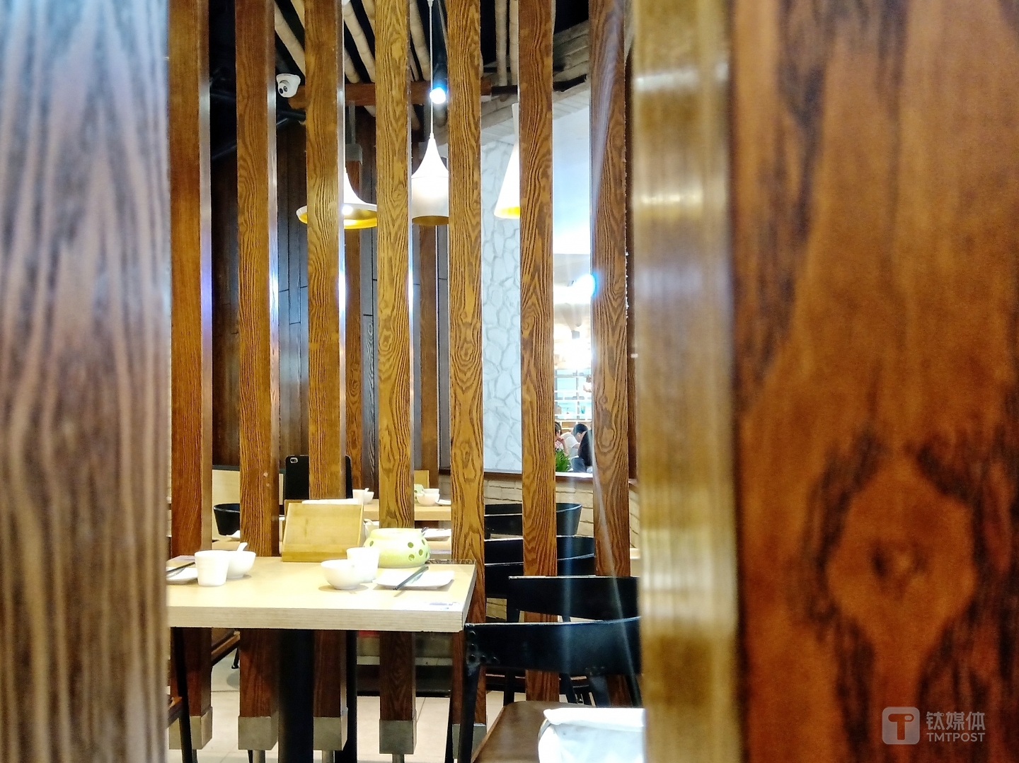 更多样张 焦距：mm 光圈：f/ 快门速度：1/s ISO: