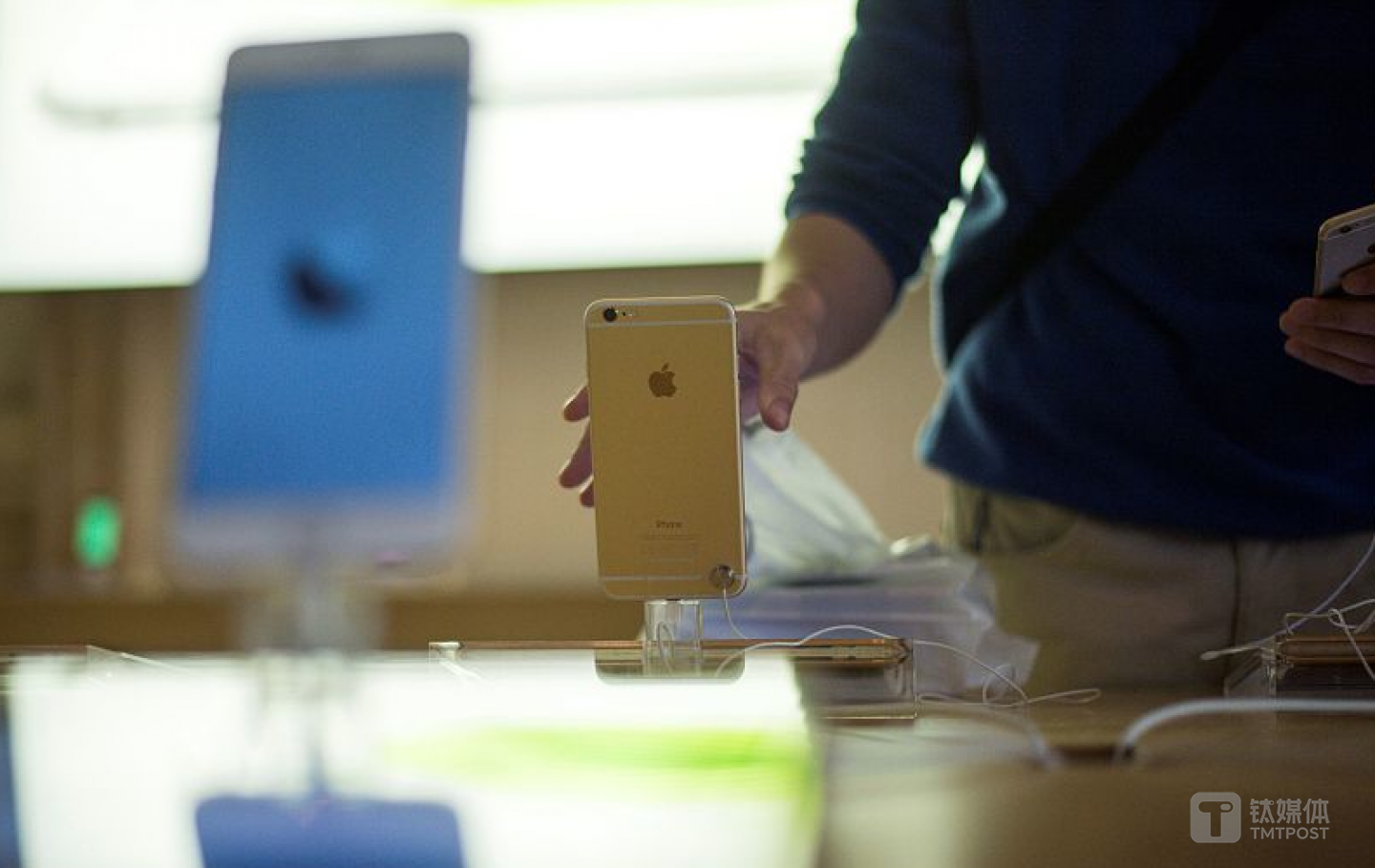 题图来自：视觉中国