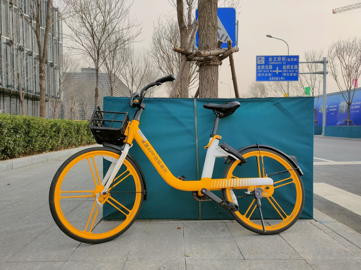 更多样张 焦距：5.58毫米  光圈：f/1.8  ISO：100  快门：1/1000