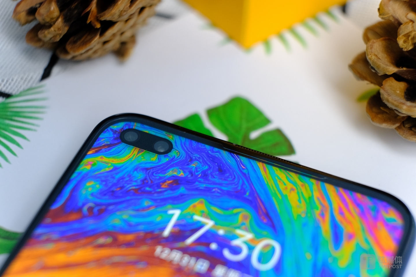 realme x50 5G 打孔双摄