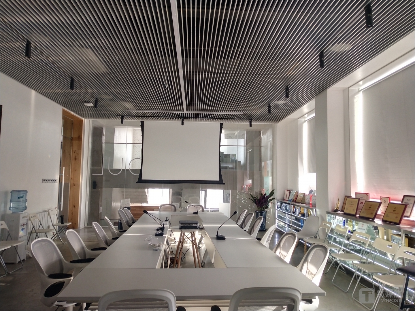 钛媒体大会议室