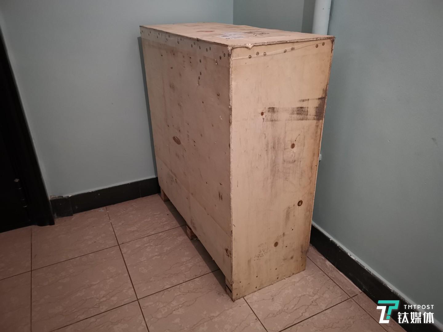 薄木板打造的包装箱体