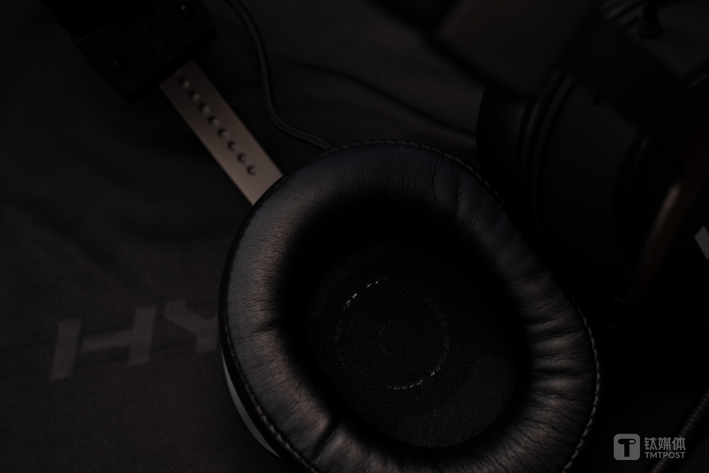 金属材质保证了耐久性