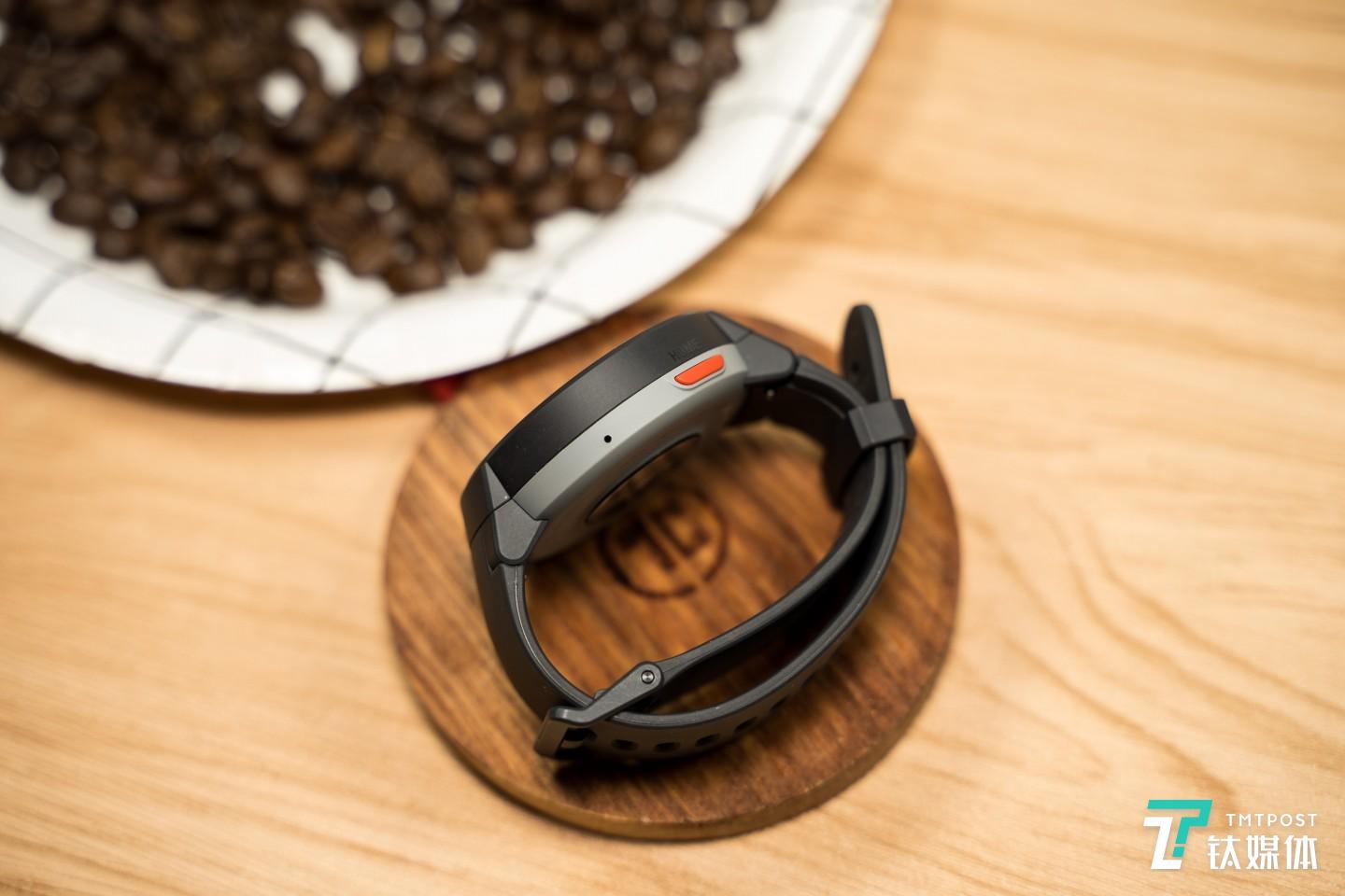 机身侧边的物理按键