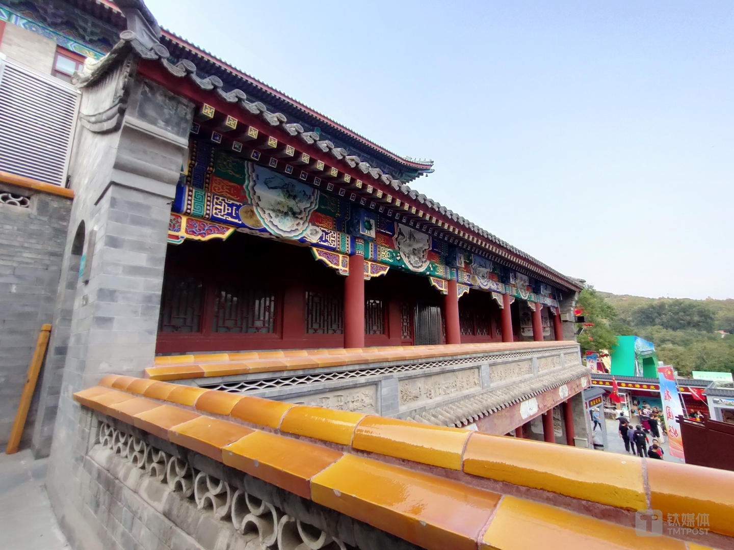 快门速度：1/100 秒 光圈：f/2.25 焦距：1.66 毫米 ISO：100