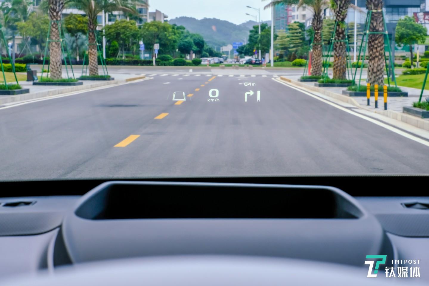 8英寸W-HUD投影式数字抬头显示