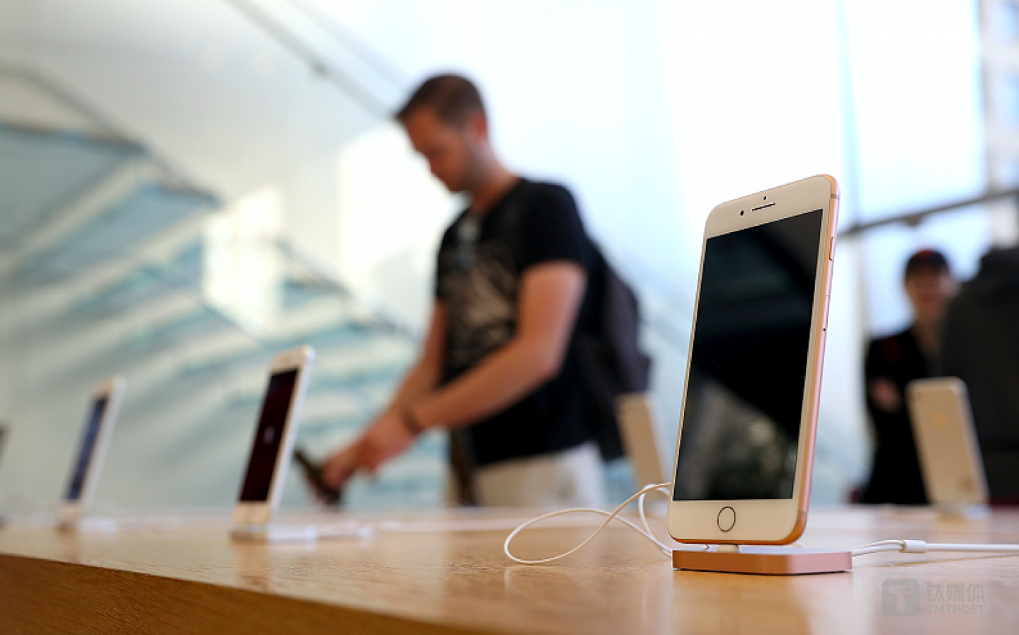 题图来自：视觉中国