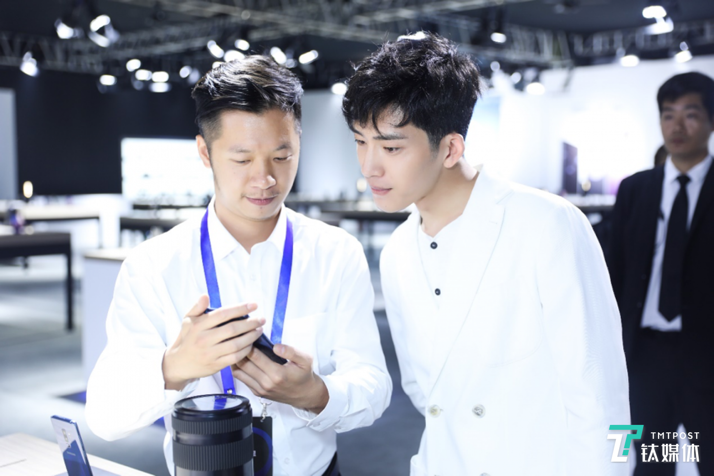 三星手机中国区品牌代言人井柏然