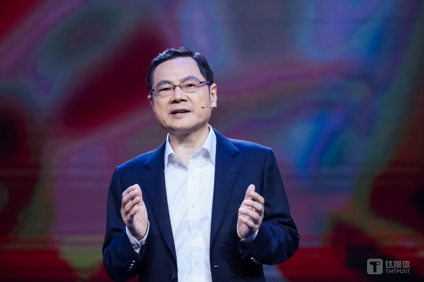 大润发董事长黄明端