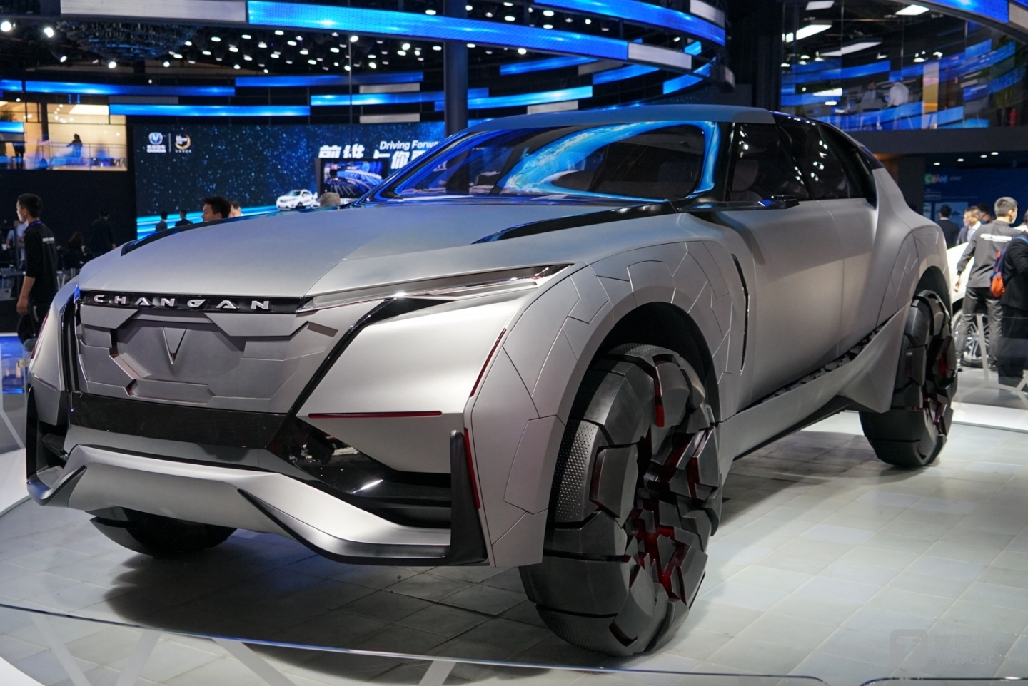 长安&英特尔概念车