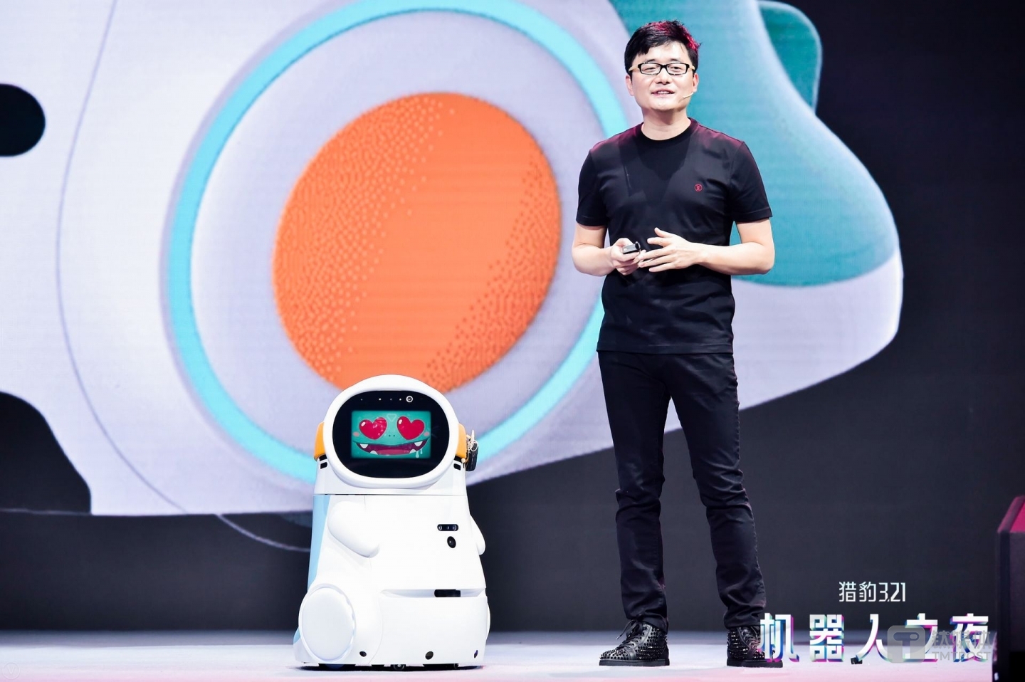 儿童陪伴机器人豹豹龙