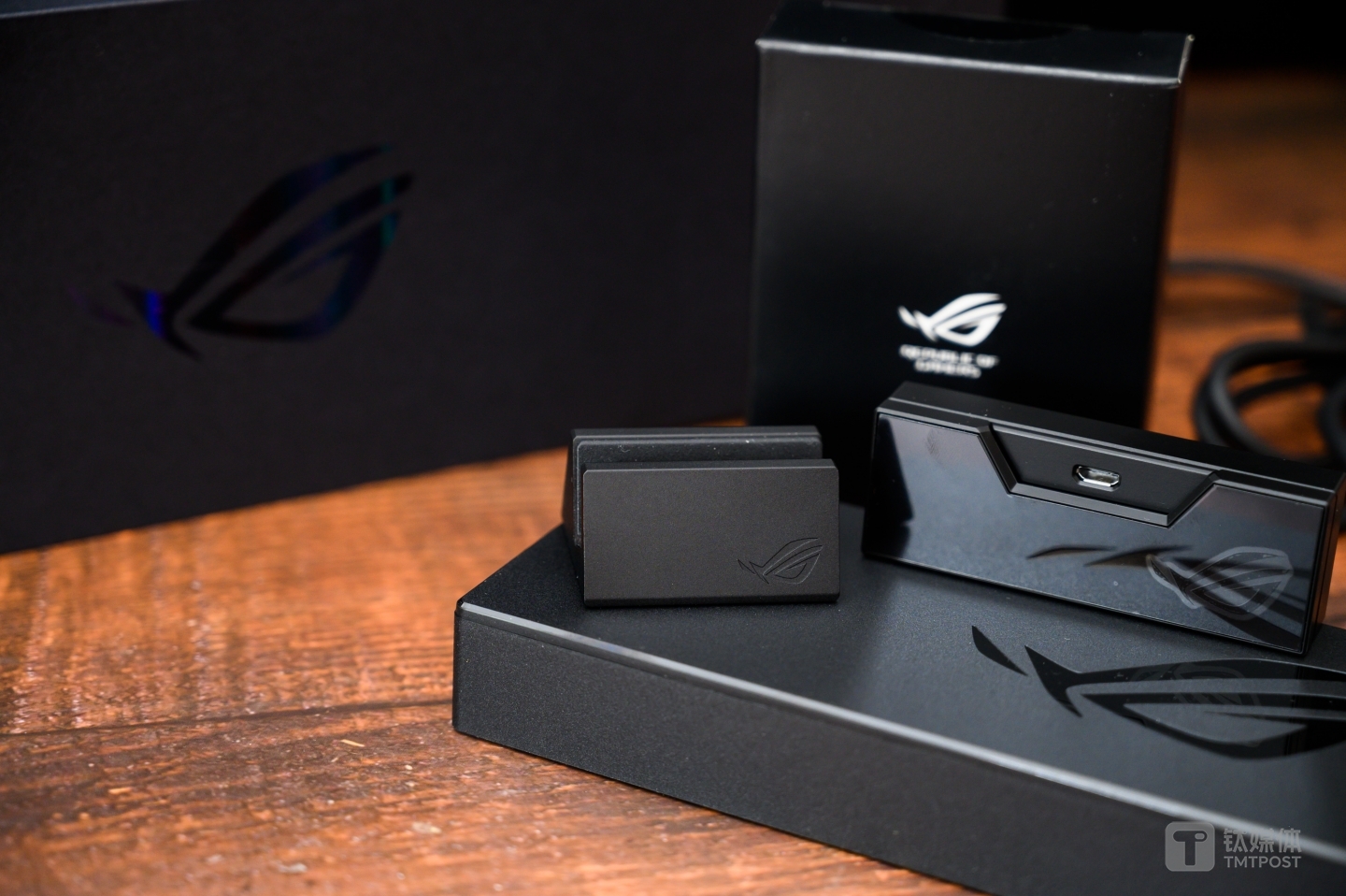 各类配件上都有ROG标识