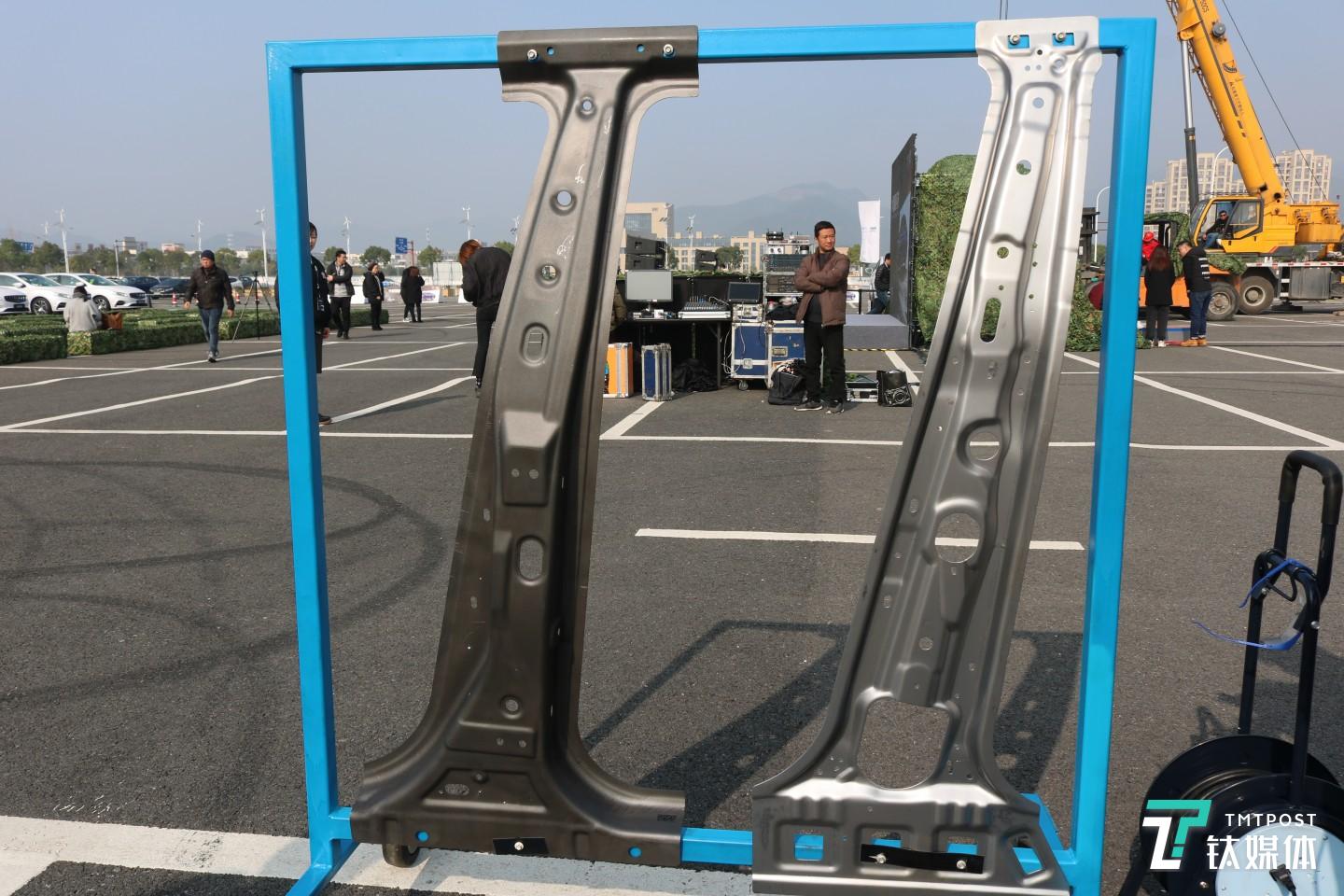 热成型钢（左）、高强度钢（右）