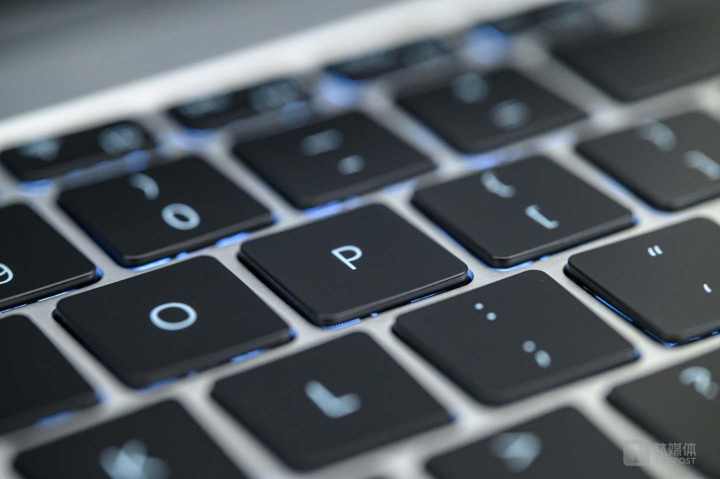 性能模式启动按键