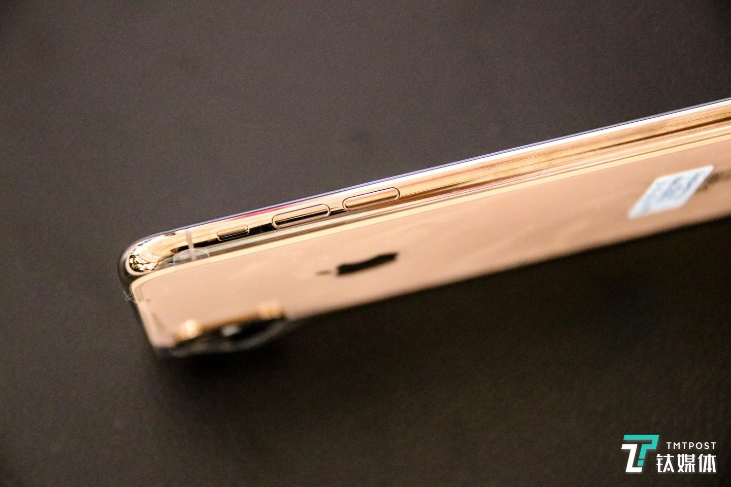 金色机身及边框