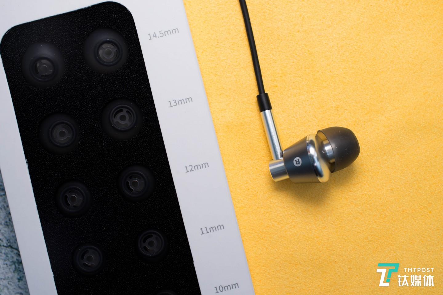 多个规格的耳机套