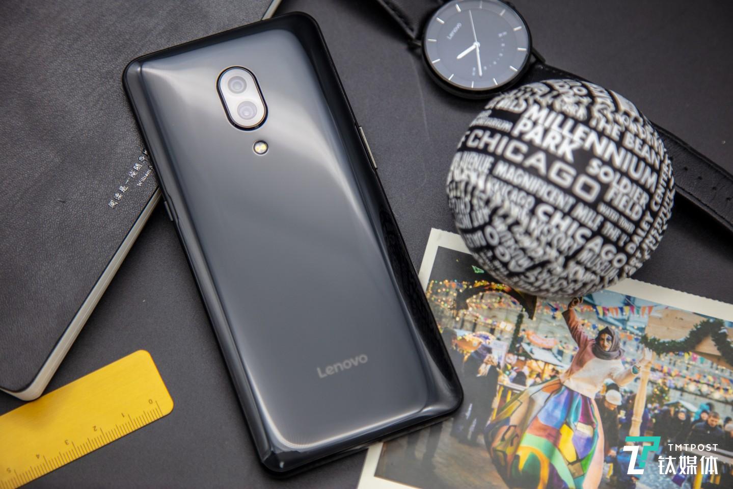 四曲面玻璃后盖