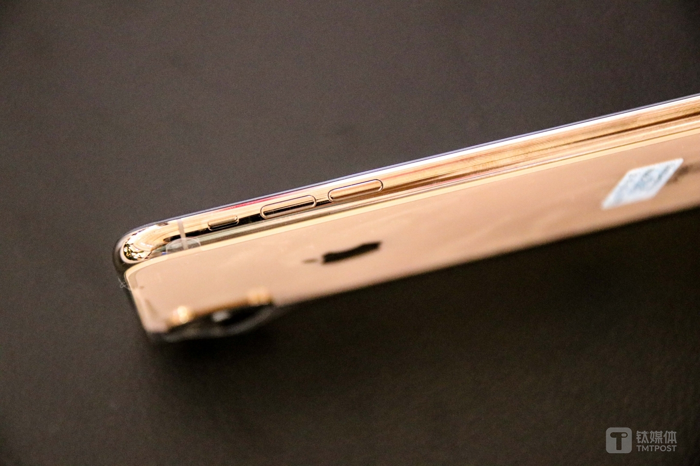 金色机身及边框