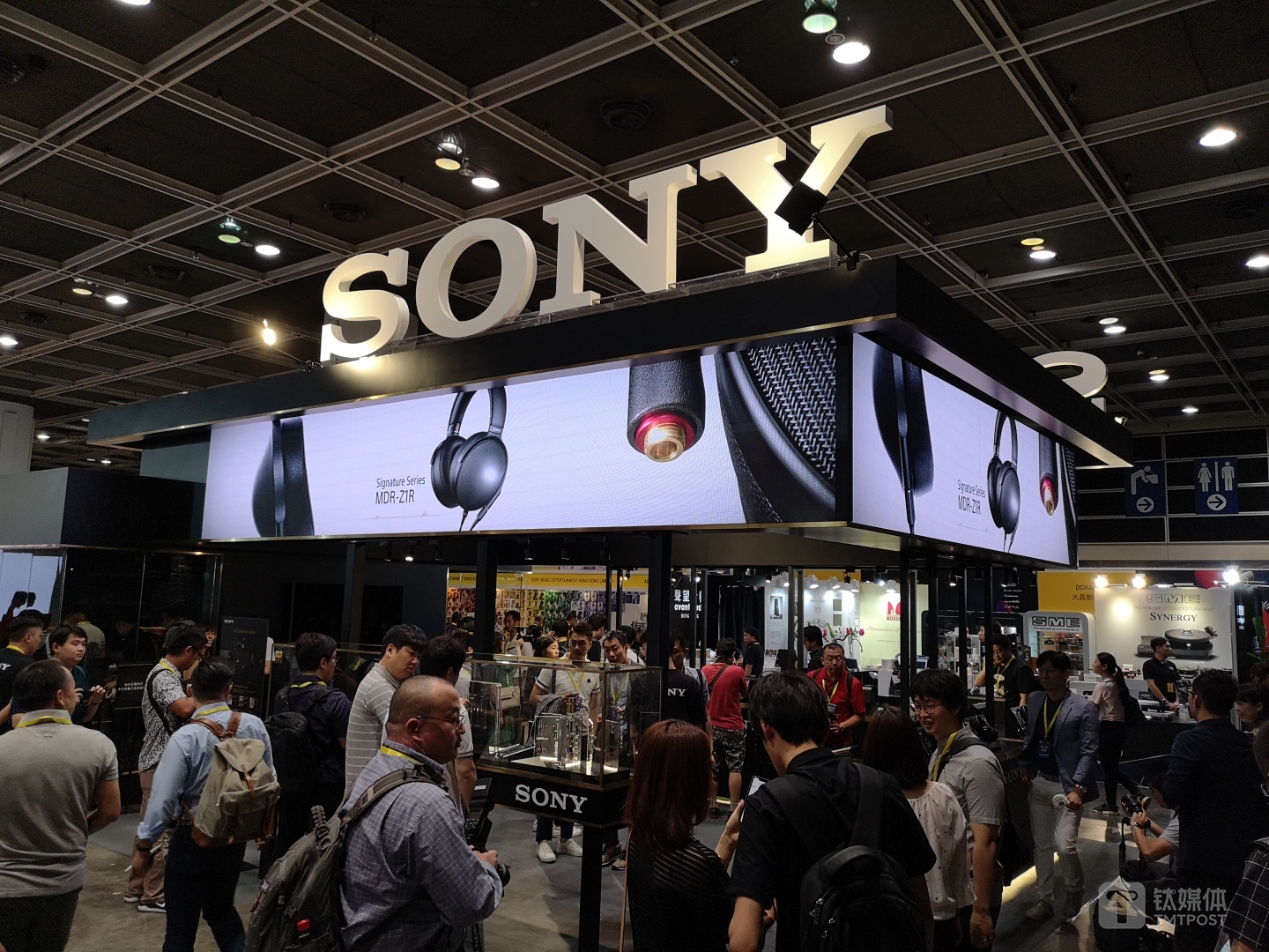 人满为患的索尼展台