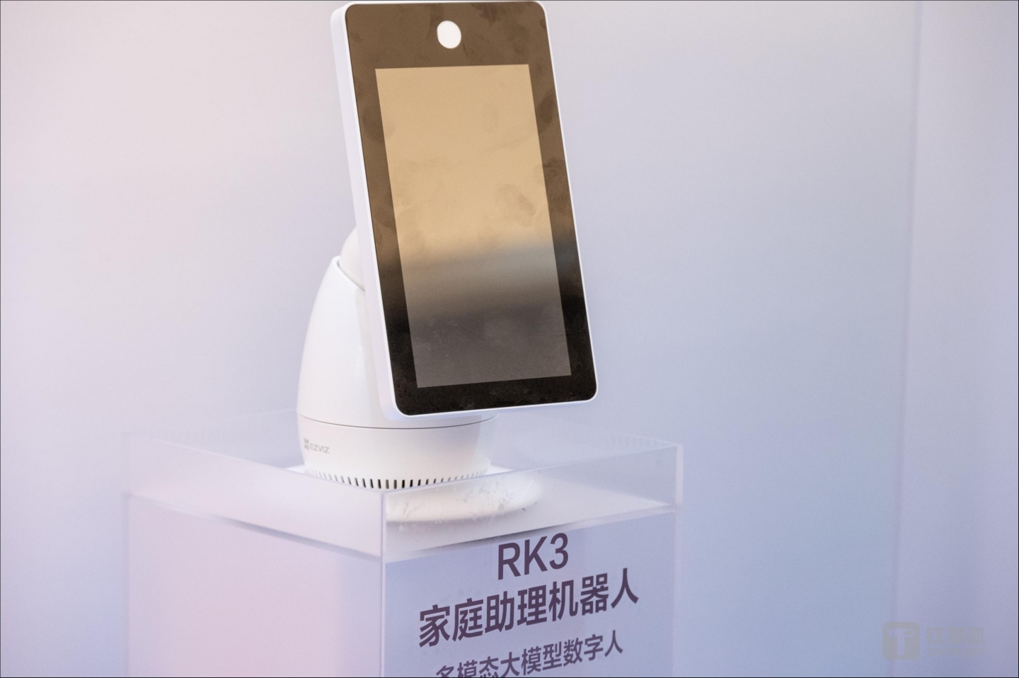 家庭助理機器人RK3（鈦媒體App作者拍攝）