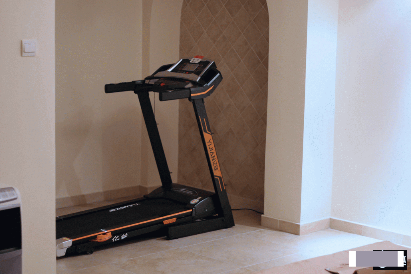 Workout equipments are barely used at the office. People here like to play games better.