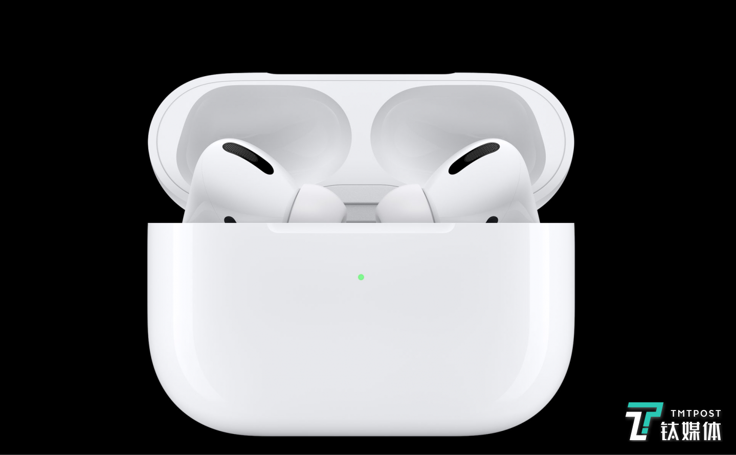 AirPods Pro 耳机充电盒更矮胖