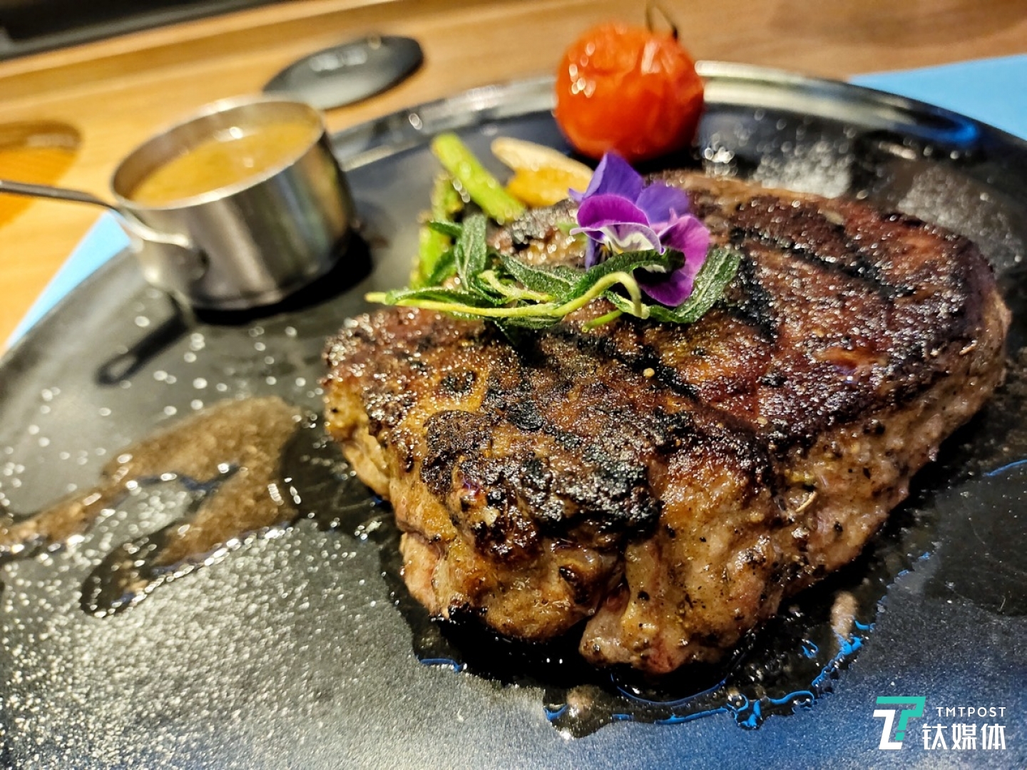 更多样张 焦距：mm 光圈：f/ 快门速度：1/s ISO: