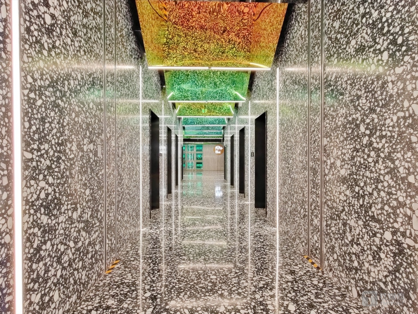 更多样张 焦距：mm 光圈：f/ 快门速度：1/s ISO: