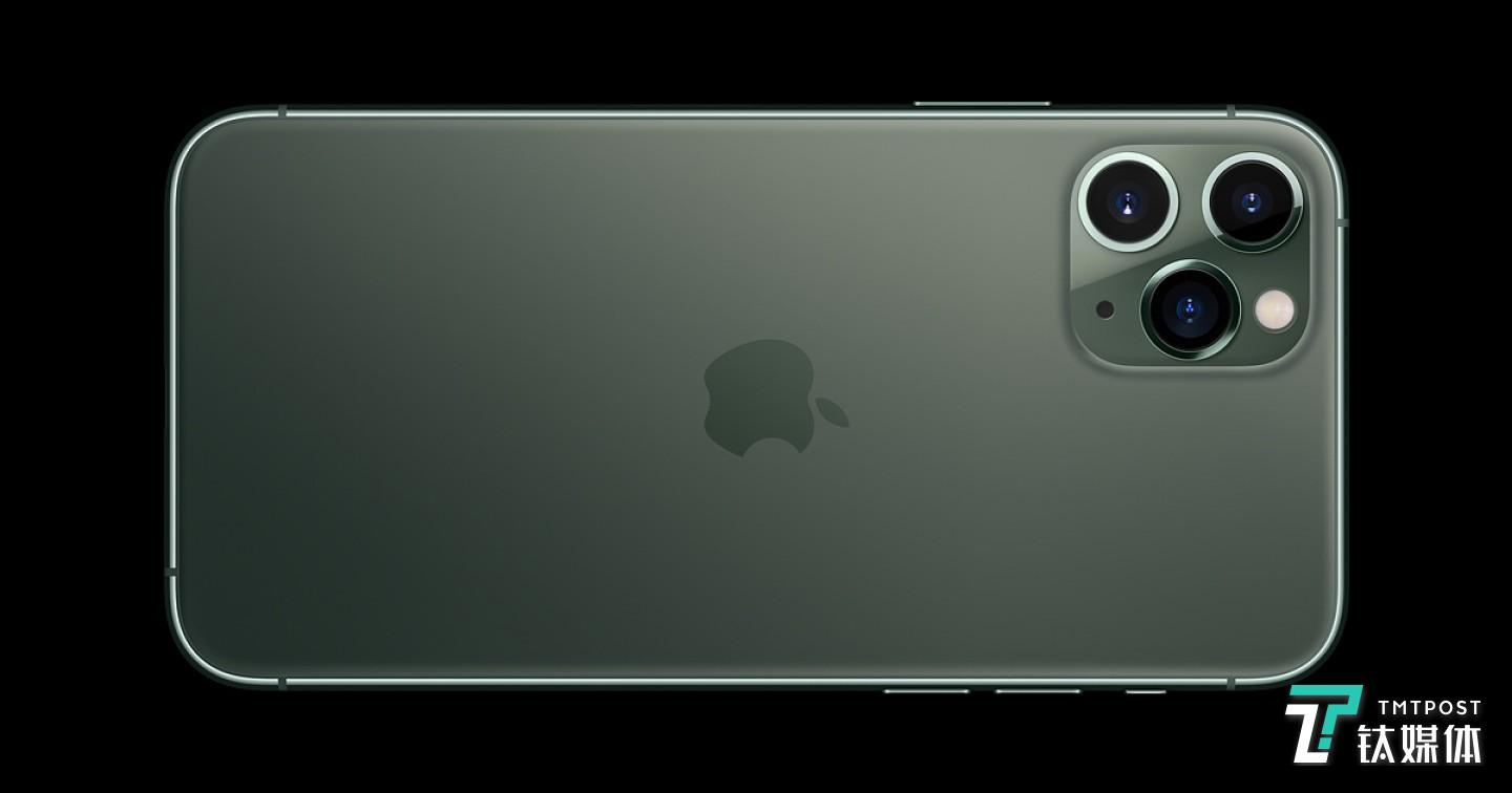 9月11日，2019苹果秋季发布会上，苹果公司发布三款产品。其中iPhone 11 Pro和iPhone 11 Pro Max首次搭载三个摄像头，在外形上被网友戏称为&ldquo;浴霸电磁炉摄像头&rdquo;。