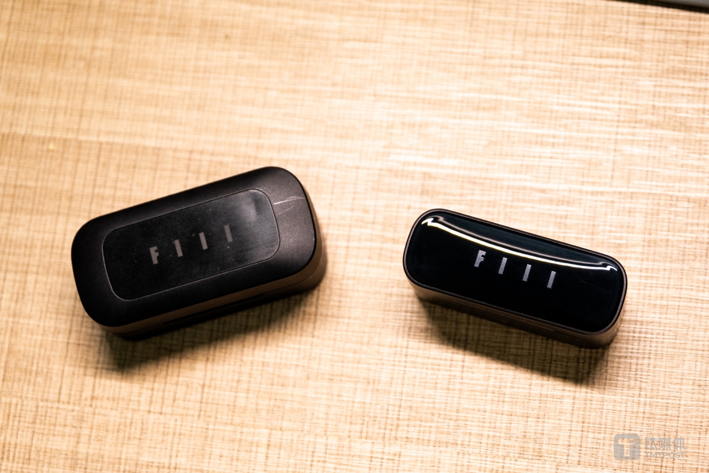 左（T1）右（T1 Pro）